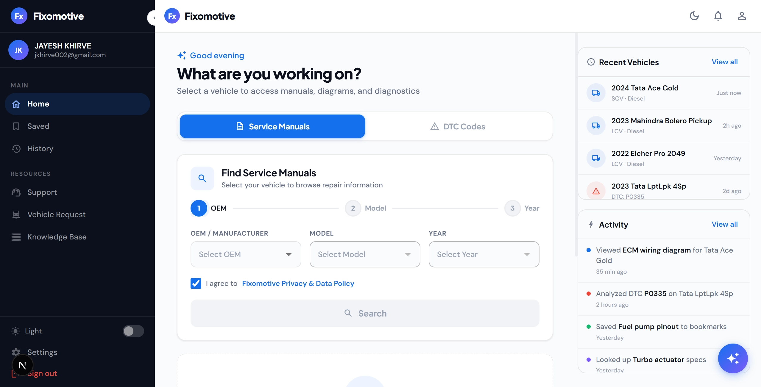 Fixomotive automotive repair software interface showing service manual search with OEM model year selection and DTC codes